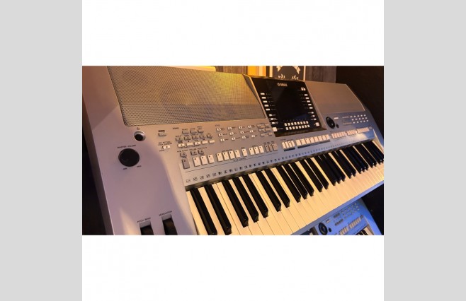 Yamaha PSR-S910 Keyboard, Used (SN:ECQN01173) - Image 5